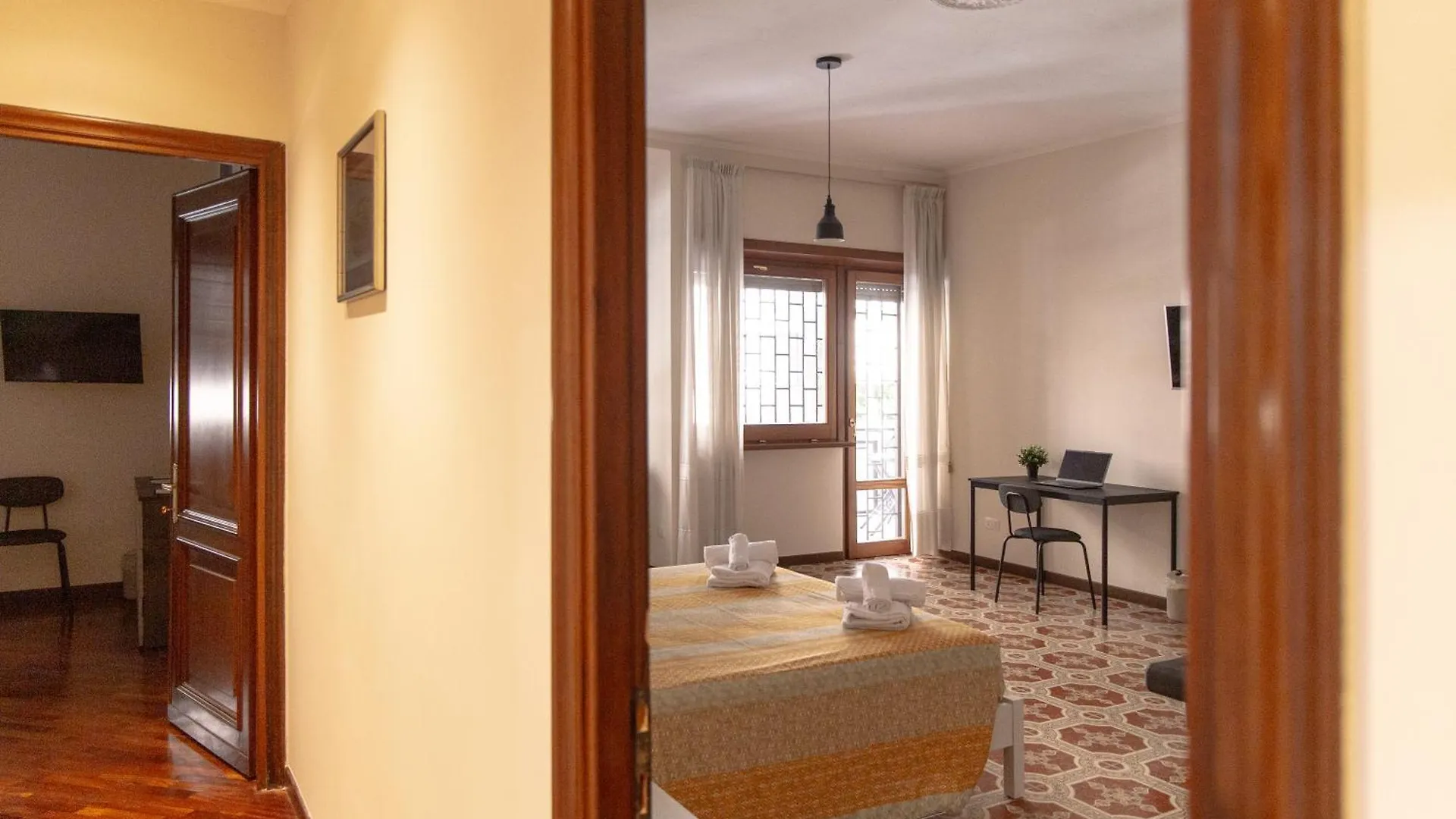 Apartment My Holiday Rome Furio Camillo