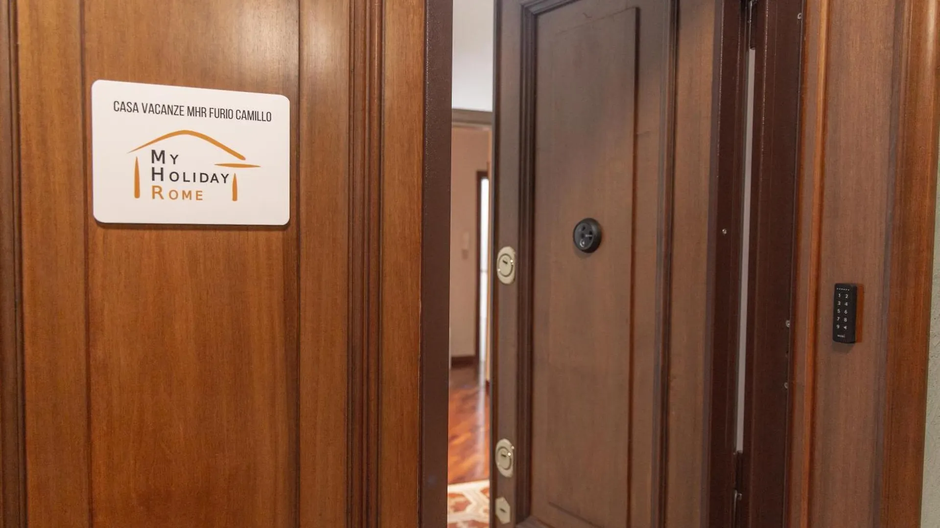 My Holiday Rome Furio Camillo Apartment